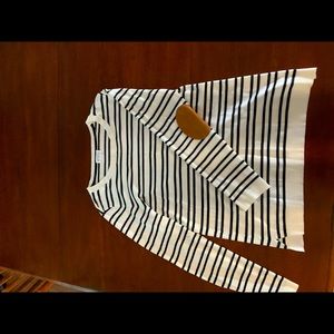 Light weigh , elbow leather patches